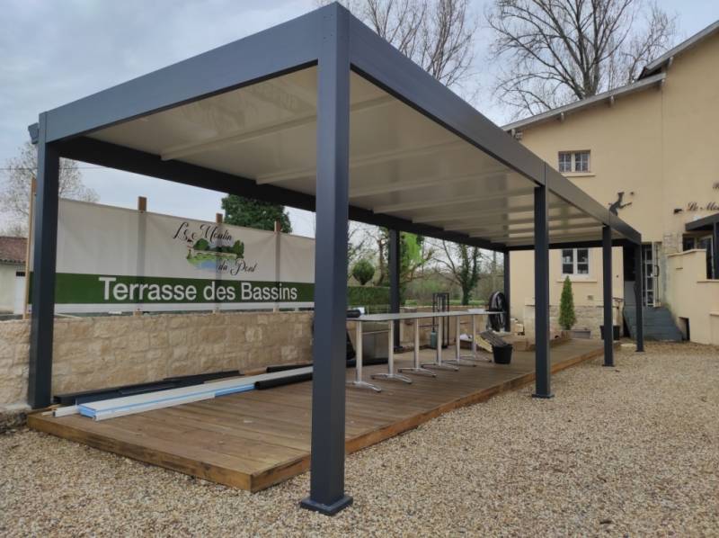 réalisation d'une pergola bioclimatique sur la 2e terrasse