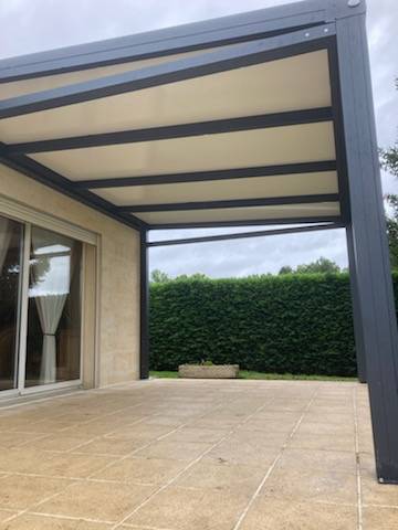 Pose d'une toiture de terrasse 
